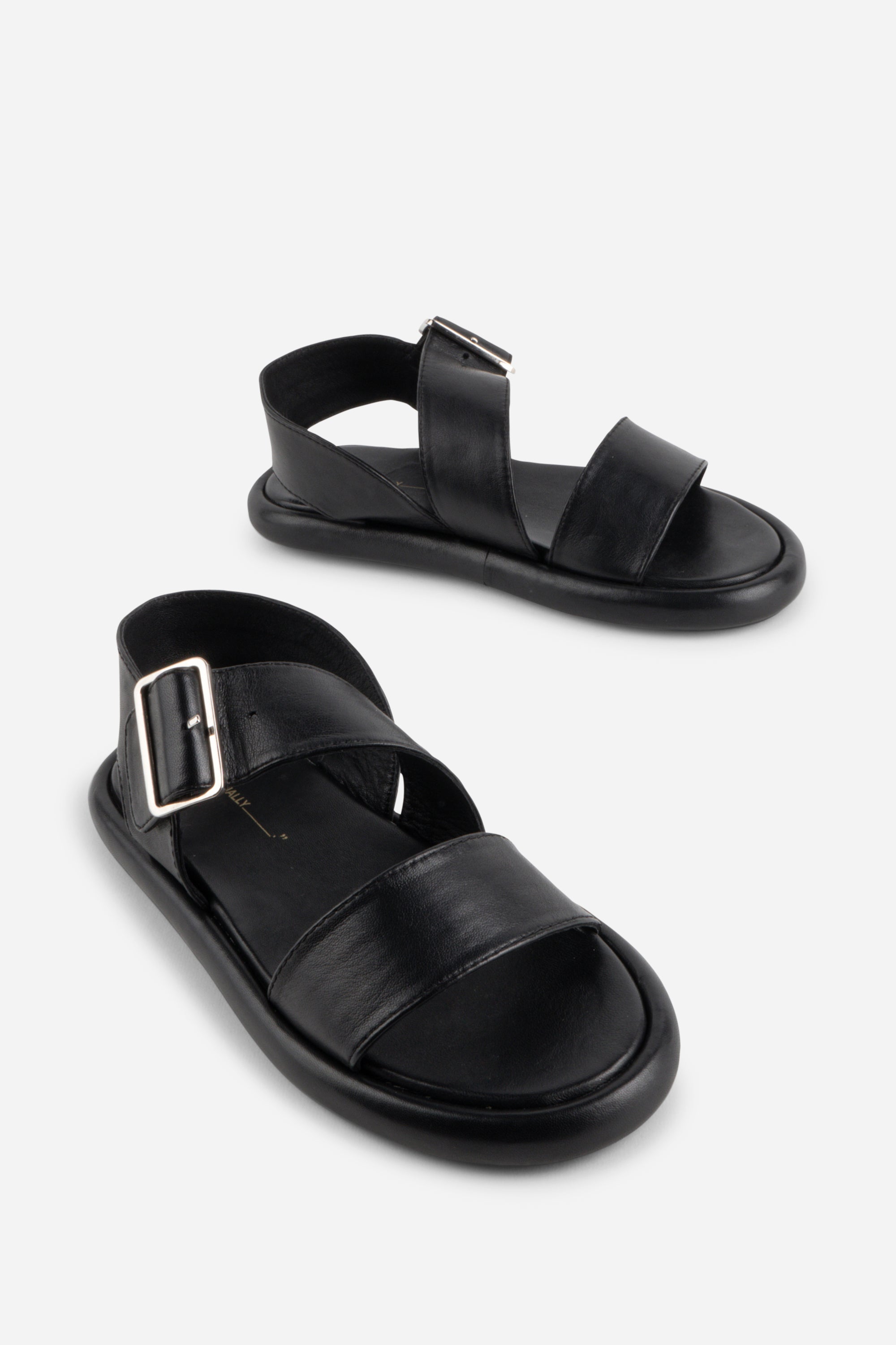 ANDREA LEATHER FLAT SANDAL – Intentionally Blank