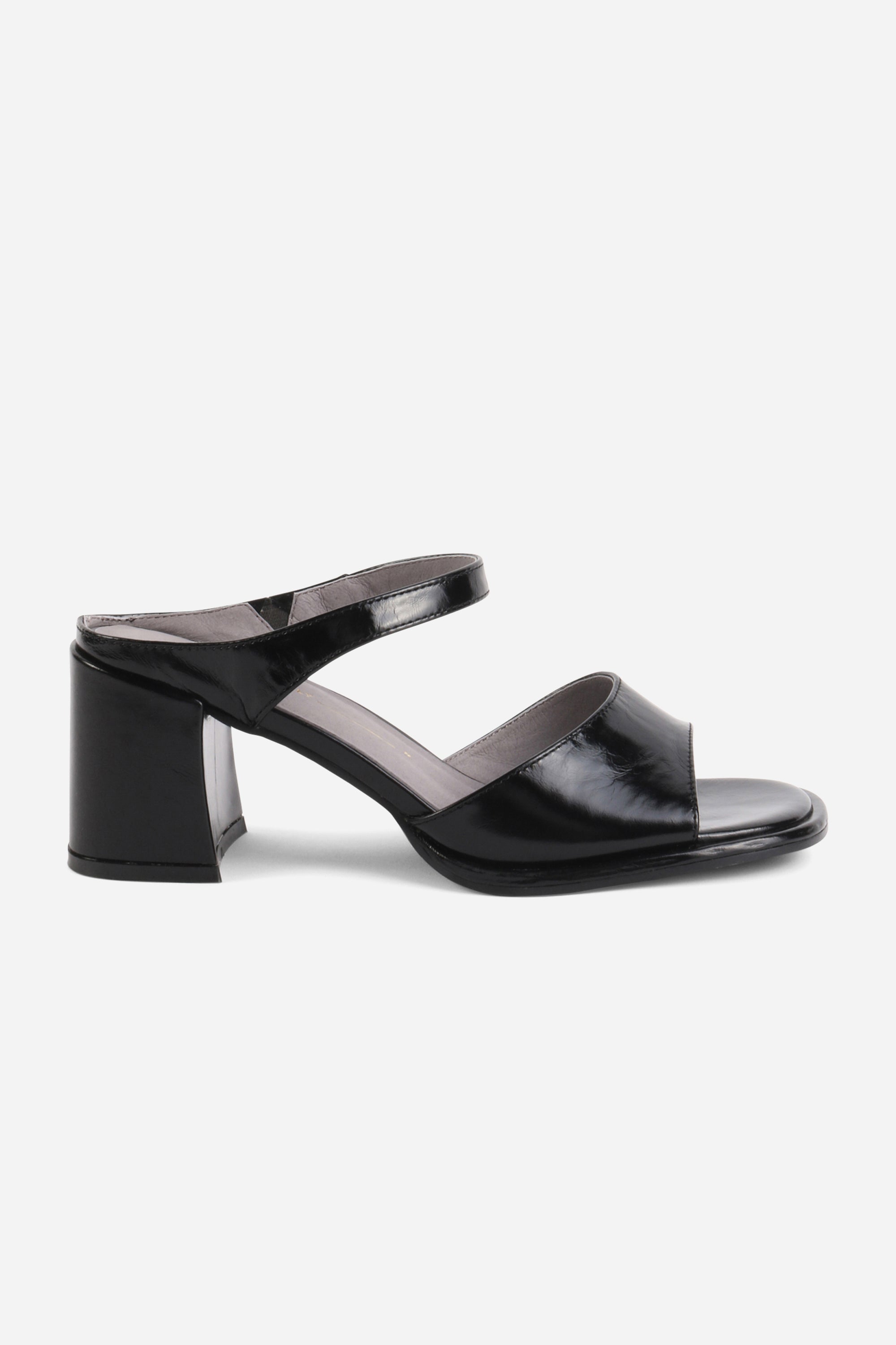 APEX BLOCK HEEL SANDAL – Intentionally Blank