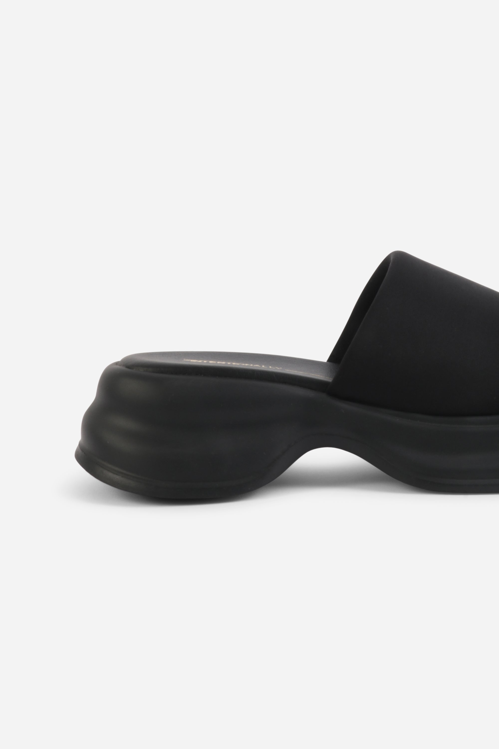 MURPHY LYCRA PLATFORM SLIDE – Intentionally Blank