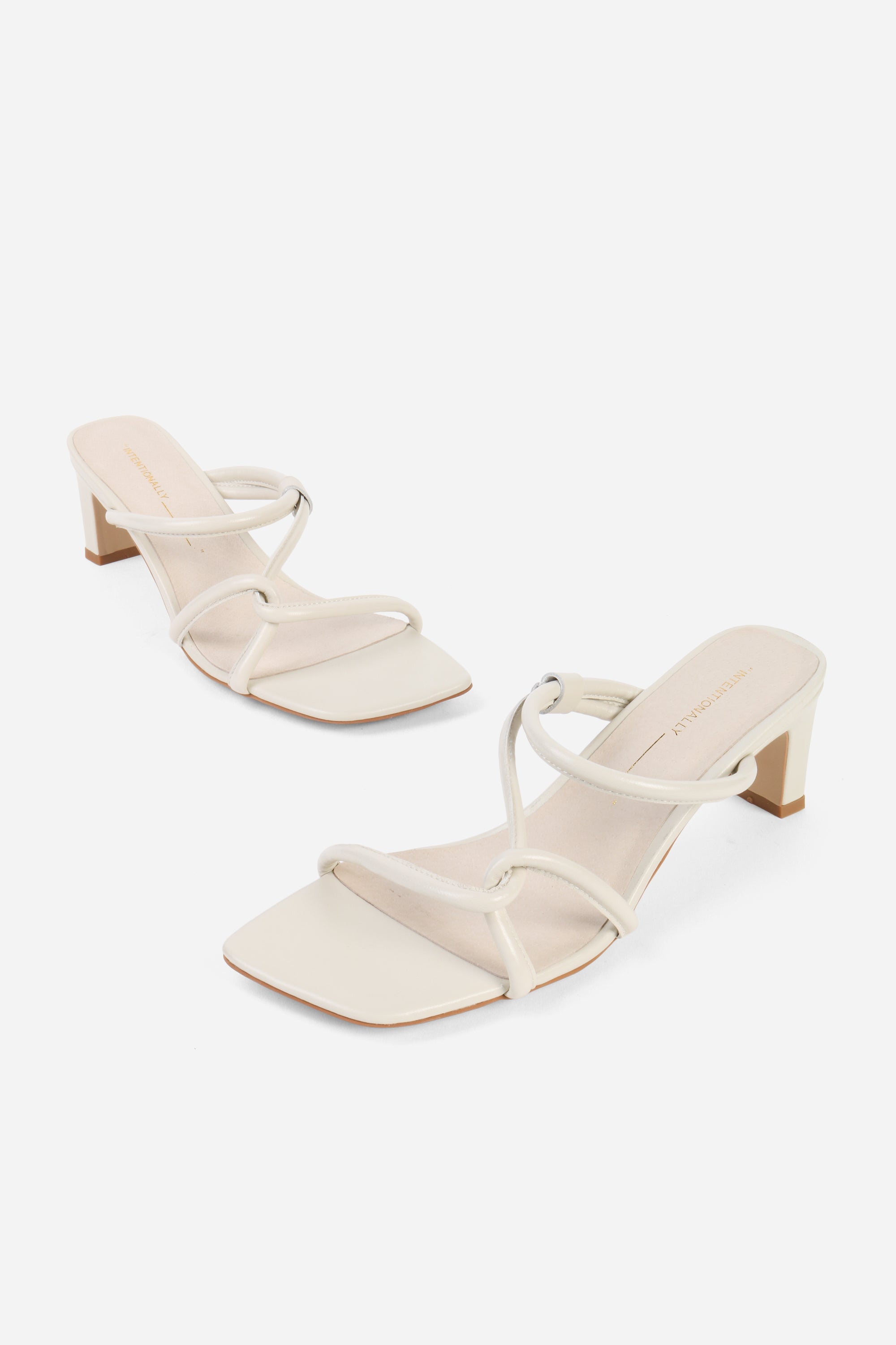 WILLOW HEELED SANDAL – Intentionally Blank